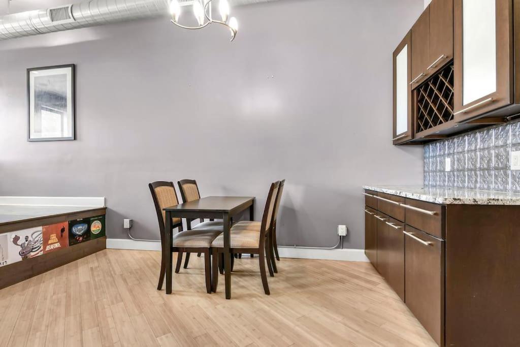 Lovely 2-Bedroom Unit In Springfriend Springfield Esterno foto