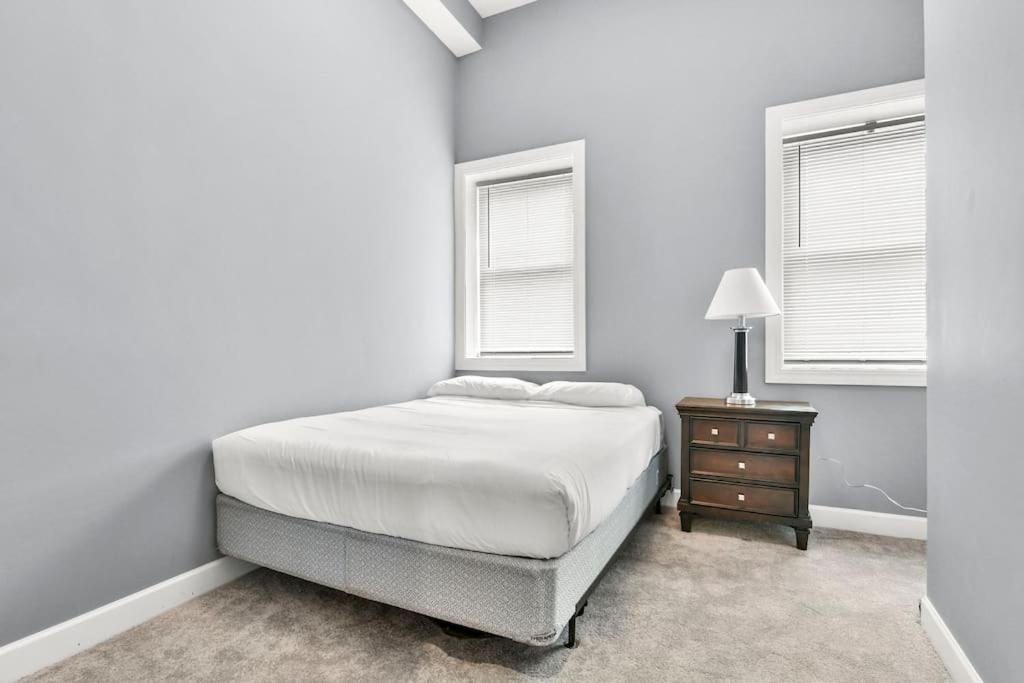 Lovely 2-Bedroom Unit In Springfriend Springfield Esterno foto